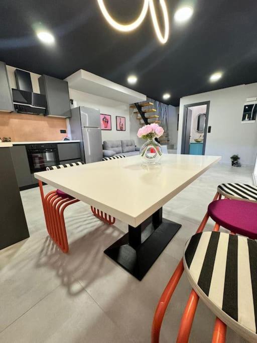 Pop Art Maisonette Giannina Esterno foto
